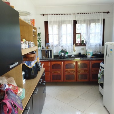 Excelente casa no condomínio Lagoa Azul de Praia seca